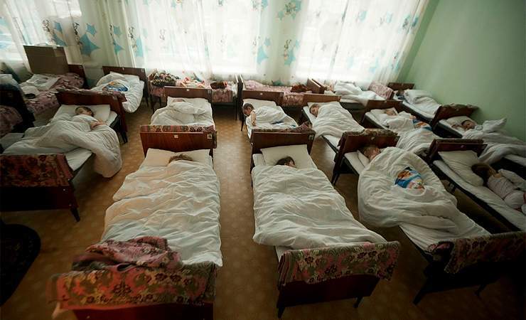 Мозырянка: «Какие Европейские игры? У нас дети спят на кроватях времен СССР»