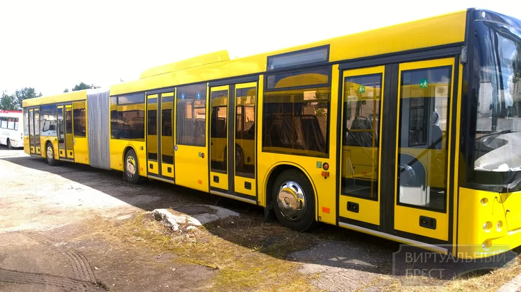 Автобусов "без кондуктора" станет больше с 1 июня