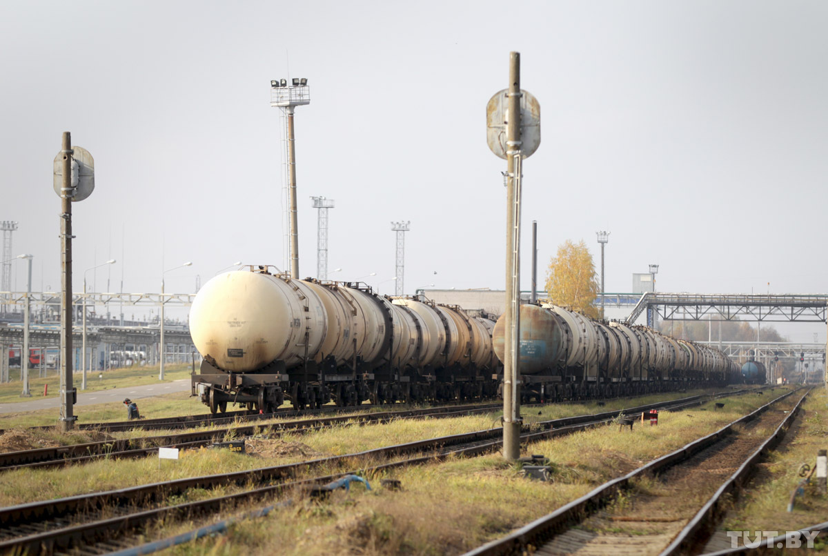 Как Беларусь пытается минимизировать последствия российского нефтяного маневра